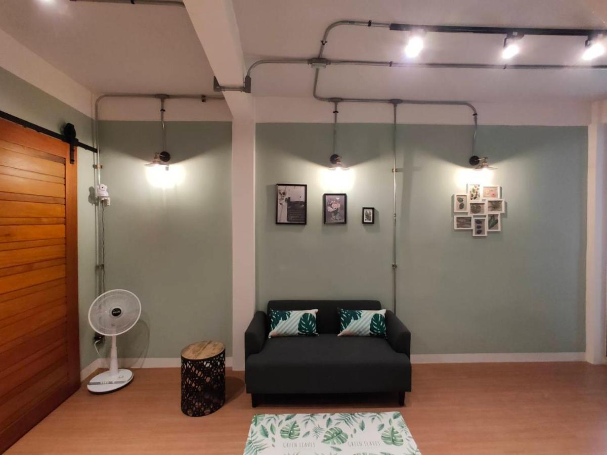 Station8 Hostel 방콕 외부 사진