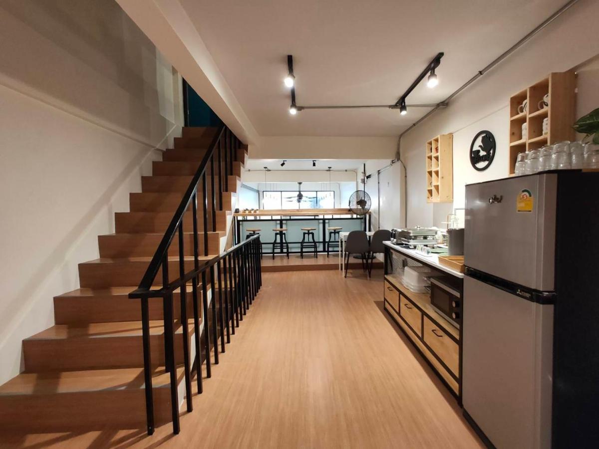 Station8 Hostel 방콕 외부 사진