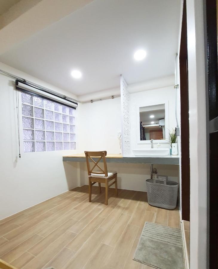 Station8 Hostel 방콕 외부 사진