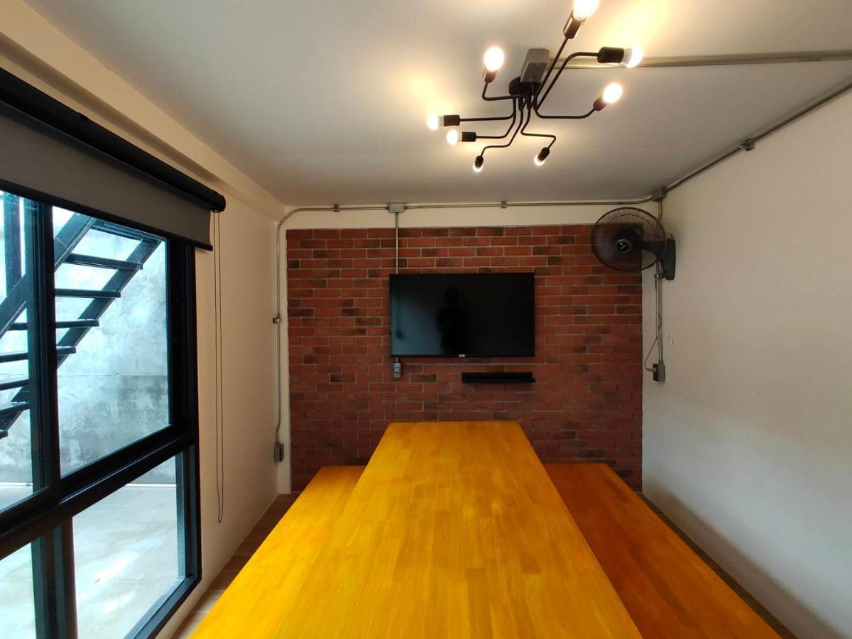 Station8 Hostel 방콕 외부 사진