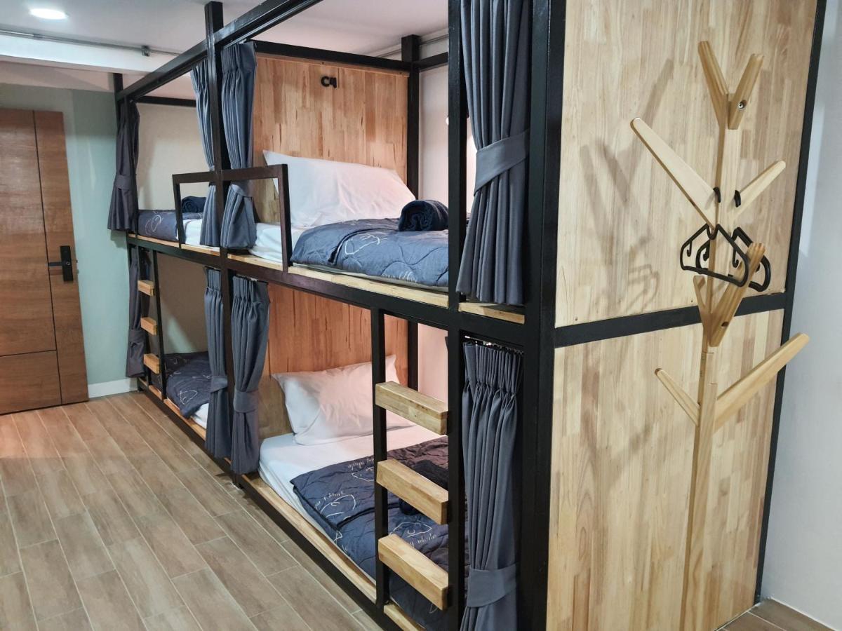 Station8 Hostel 방콕 외부 사진